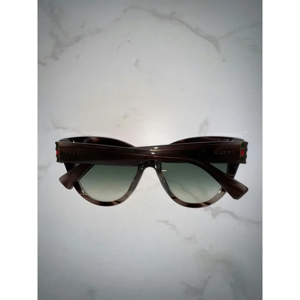 Gucci 53mm Cat Eye Sunglasses - Excellent Condition